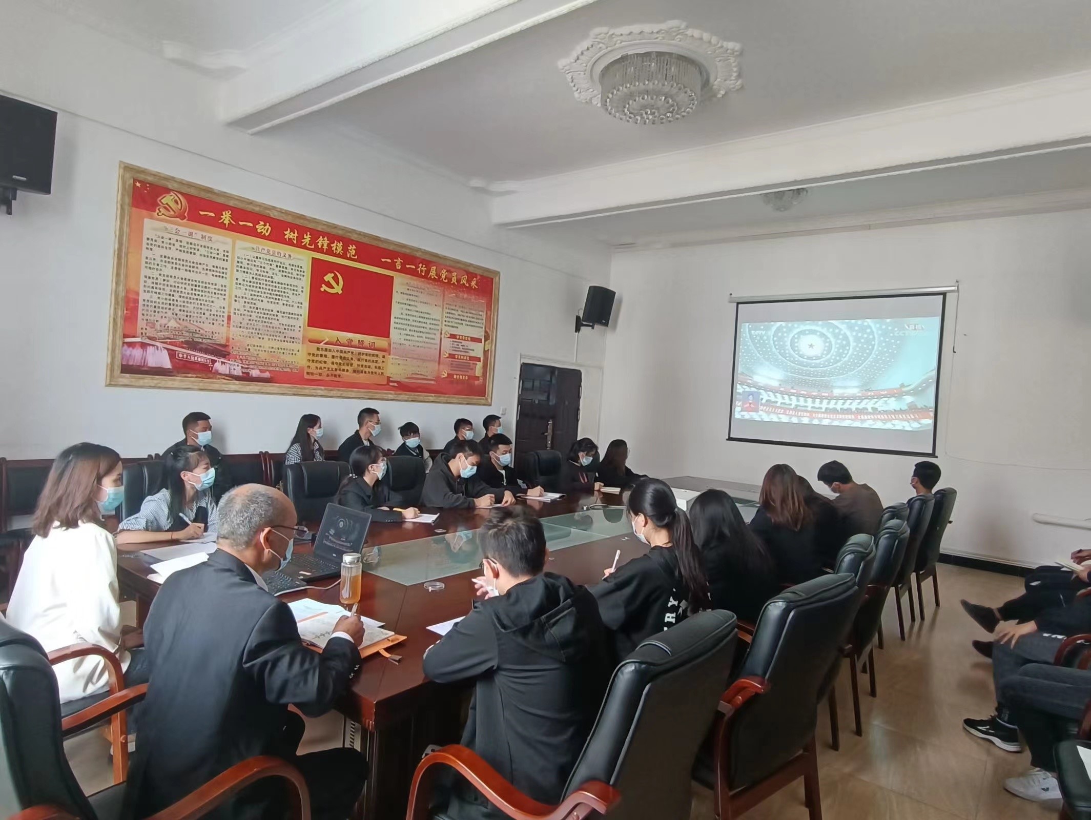 党的二十大胜利召开在乌江学院引发热烈反响(一)